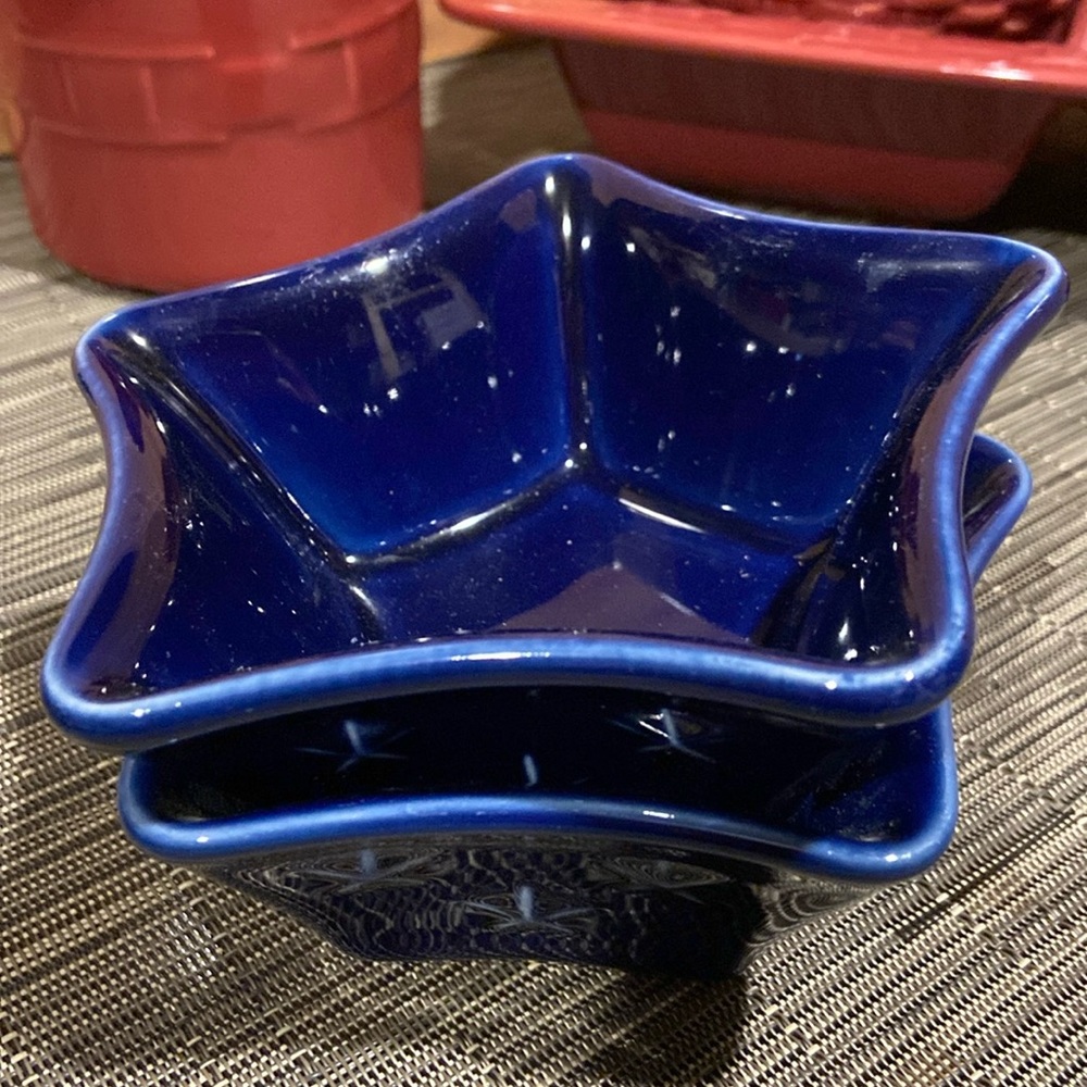 Blue star bowls